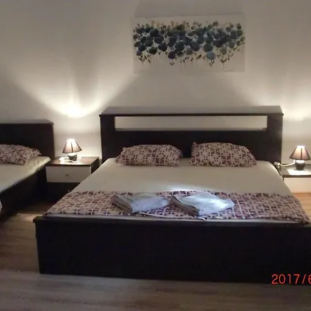 Elit - Comfort Two Bedroom With Terrace A5 סומפטר
